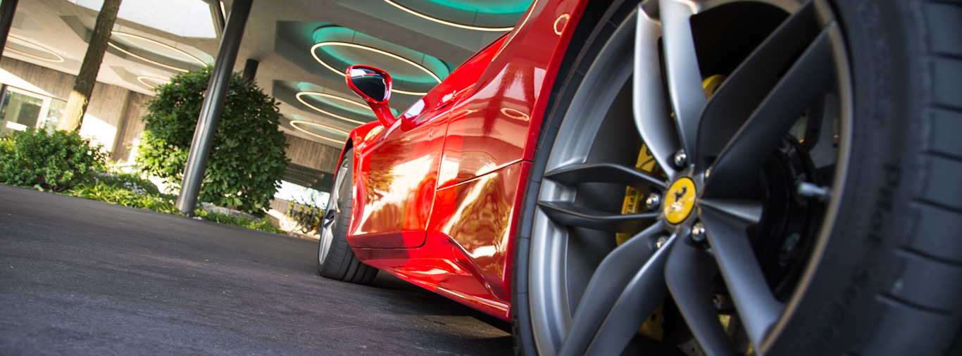 Supercar Experience - 488 Ferrari ready to go 